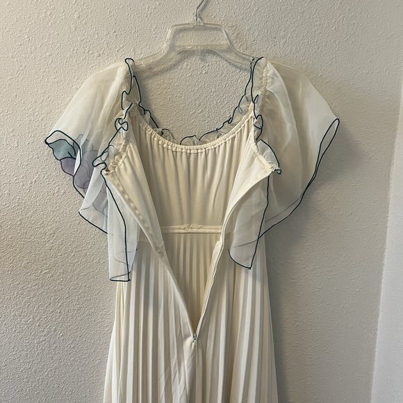 Vintage 1970's Maxi Dress White Pleated Off the Shoulder Chiffon Boho Ethereal - Picture 10 of 15